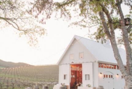 Classic Americana Farmhouse - Paso Robles, California