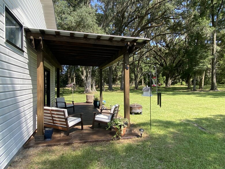Southern Sun Ranch Cottage - Newberry, Florida