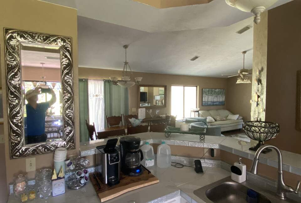 Southern Sun Ranch Cottage - Newberry, Florida