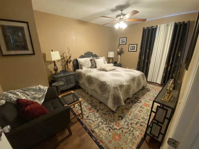 Southern Sun Ranch Cottage - Newberry, Florida