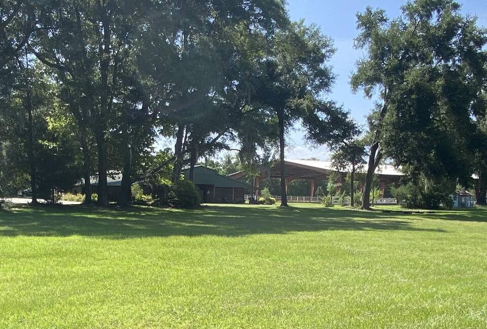 Southern Sun Ranch Cottage - Newberry, Florida