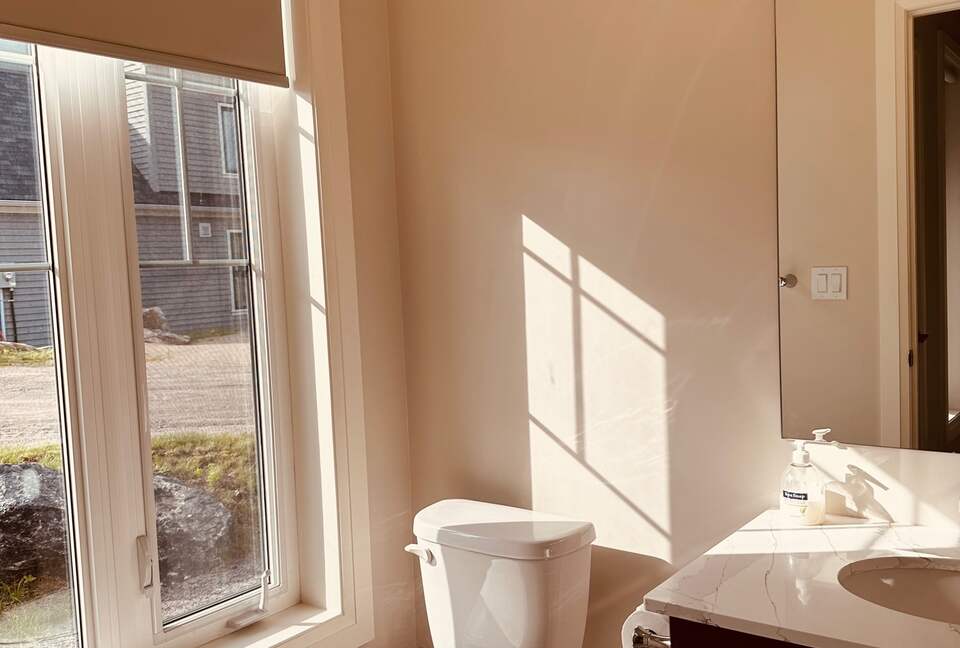 Charming Waterfront Cottage - Minett, Canada