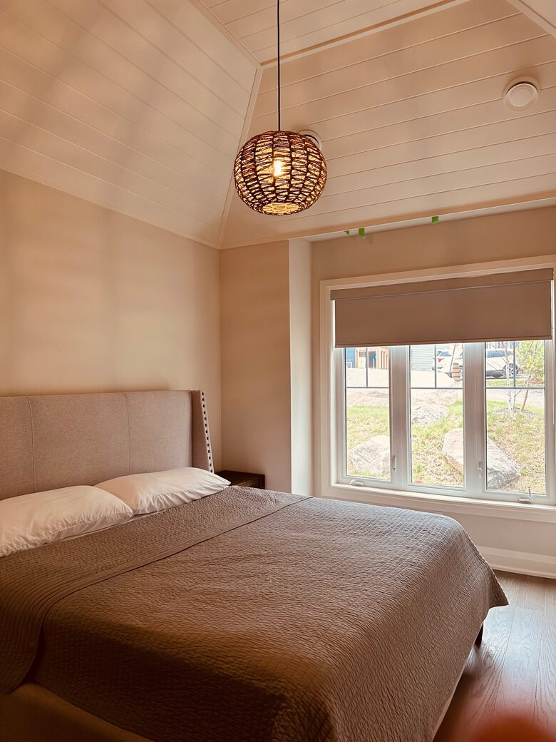 Charming Waterfront Cottage - Minett, Canada