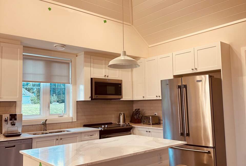 Charming Waterfront Cottage - Minett, Canada