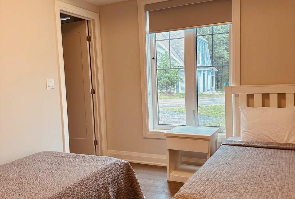 Charming Waterfront Cottage - Minett, Canada