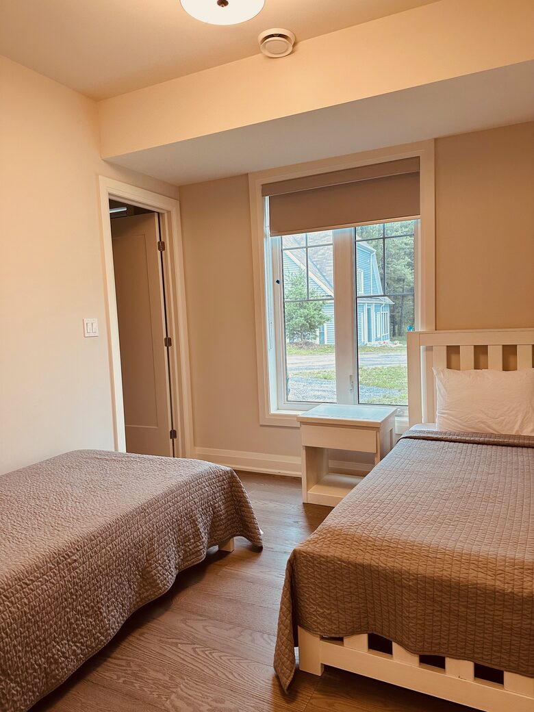 Charming Waterfront Cottage - Minett, Canada