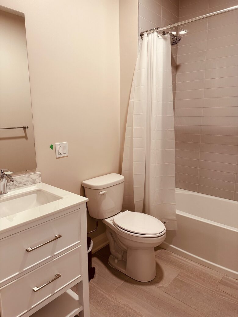 Charming Waterfront Cottage - Minett, Canada