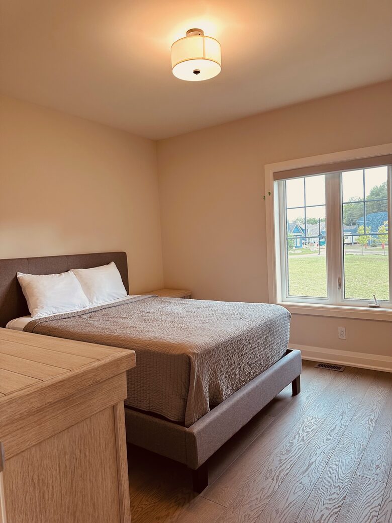 Charming Waterfront Cottage - Minett, Canada