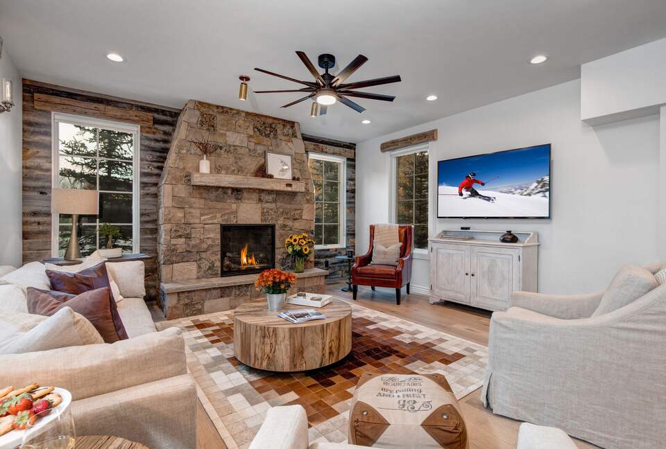 Abode at Palomino Ridge - Jackson, Wyoming