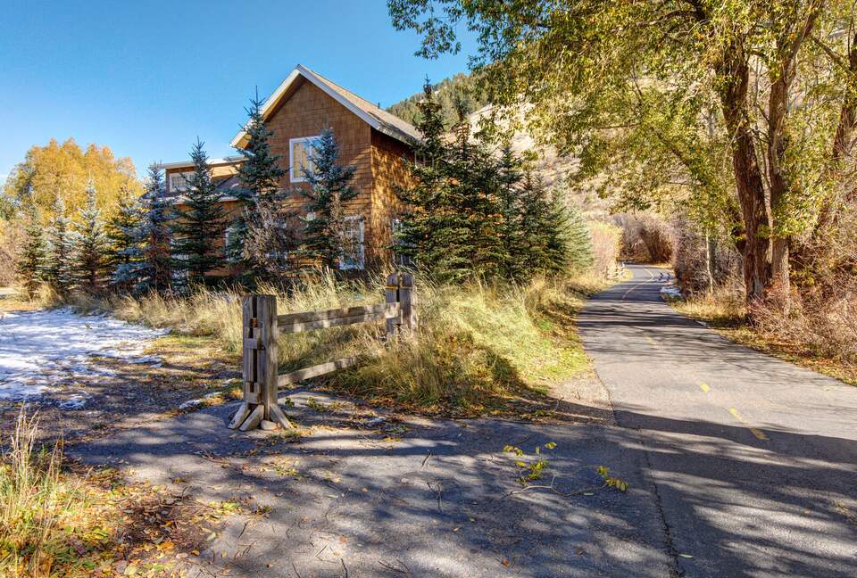 Abode at Palomino Ridge - Jackson, Wyoming