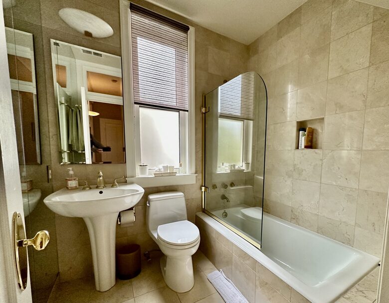 Elegant Flat Near Golden Gate Park - San Francisco, California