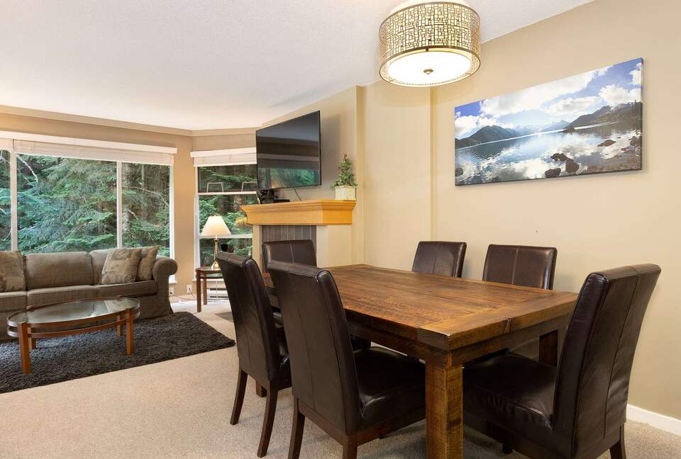 Woodrun Lodge 514 | Ski-In Ski-Out Condo w/ Pool, Hot Tub - Whistler, Canada