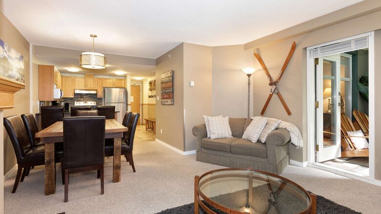 Woodrun Lodge 514 | Ski-In Ski-Out Condo w/ Pool, Hot Tub - Whistler, Canada