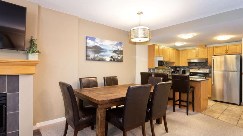 Woodrun Lodge 514 | Ski-In Ski-Out Condo w/ Pool, Hot Tub - Whistler, Canada