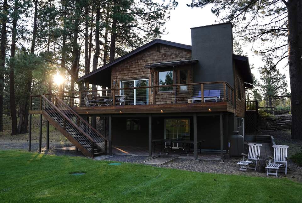 Aspen Meadow Lodge | Private Pickleball Court, Bonus Room, on 8.5 Acres - Sisters, Oregon