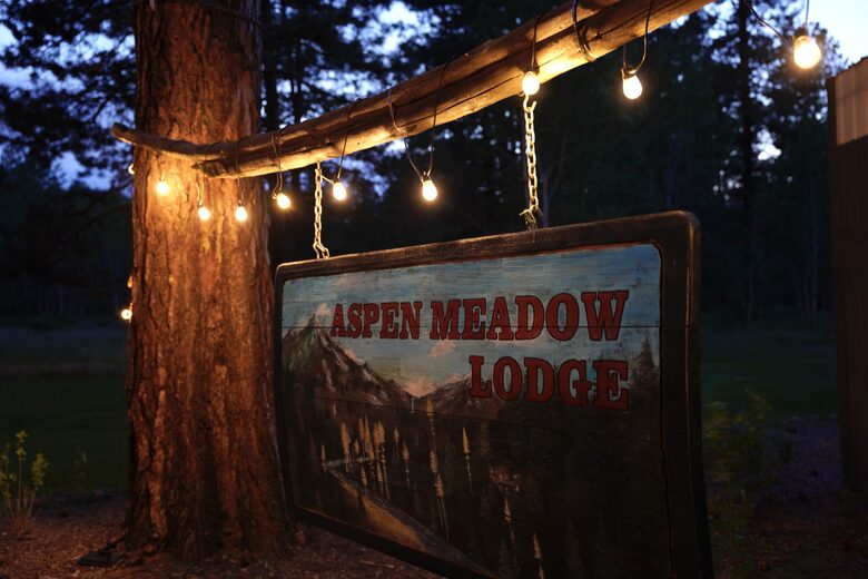 Aspen Meadow Lodge | Private Pickleball Court, Bonus Room, on 8.5 Acres - Sisters, Oregon