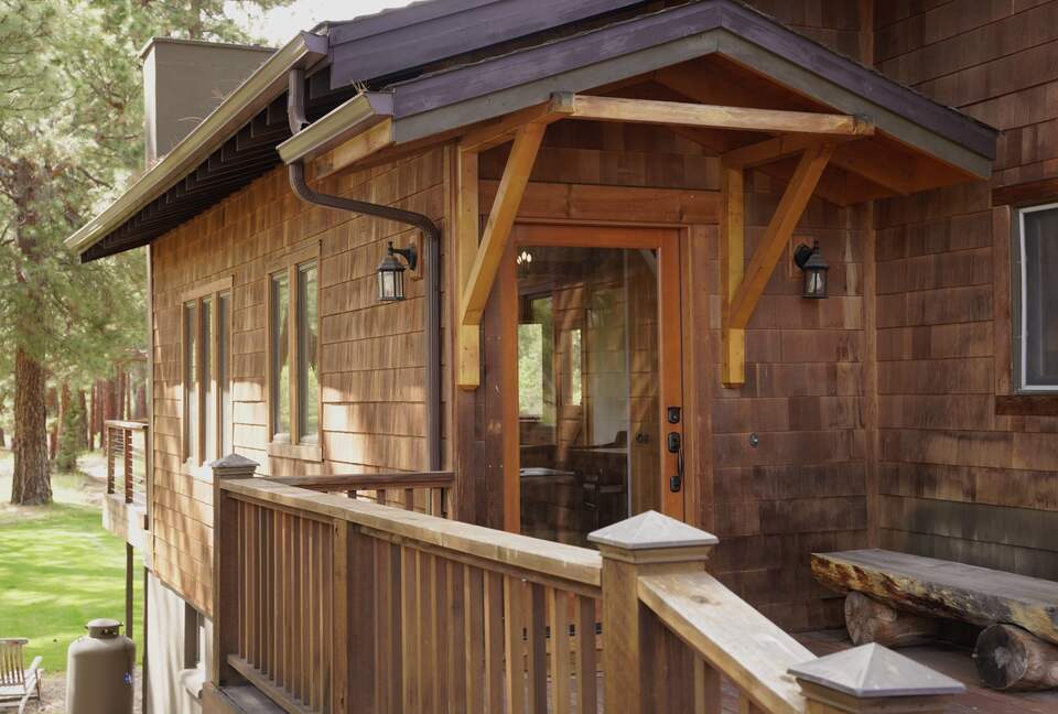 Aspen Meadow Lodge | Private Pickleball Court, Bonus Room, on 8.5 Acres - Sisters, Oregon