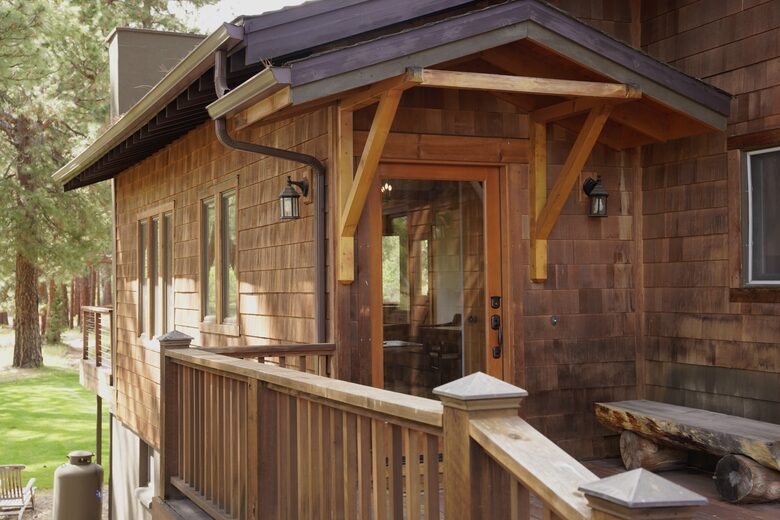 Aspen Meadow Lodge | Private Pickleball Court, Bonus Room, on 8.5 Acres - Sisters, Oregon