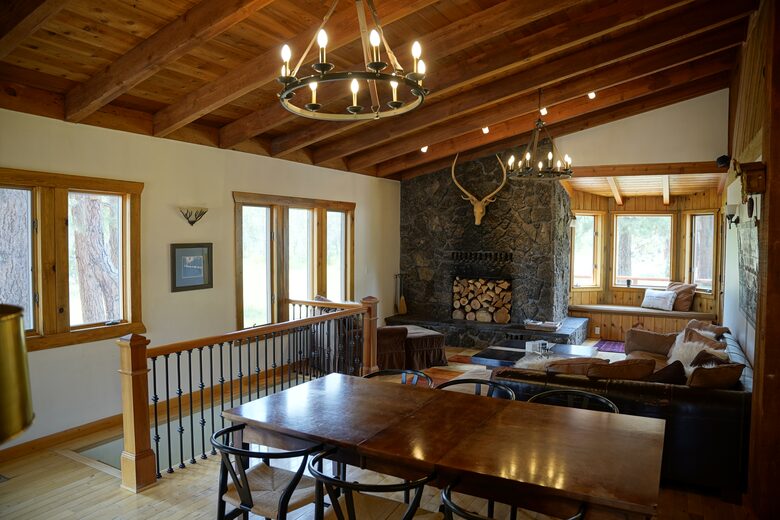 Aspen Meadow Lodge | Private Pickleball Court, Bonus Room, on 8.5 Acres - Sisters, Oregon