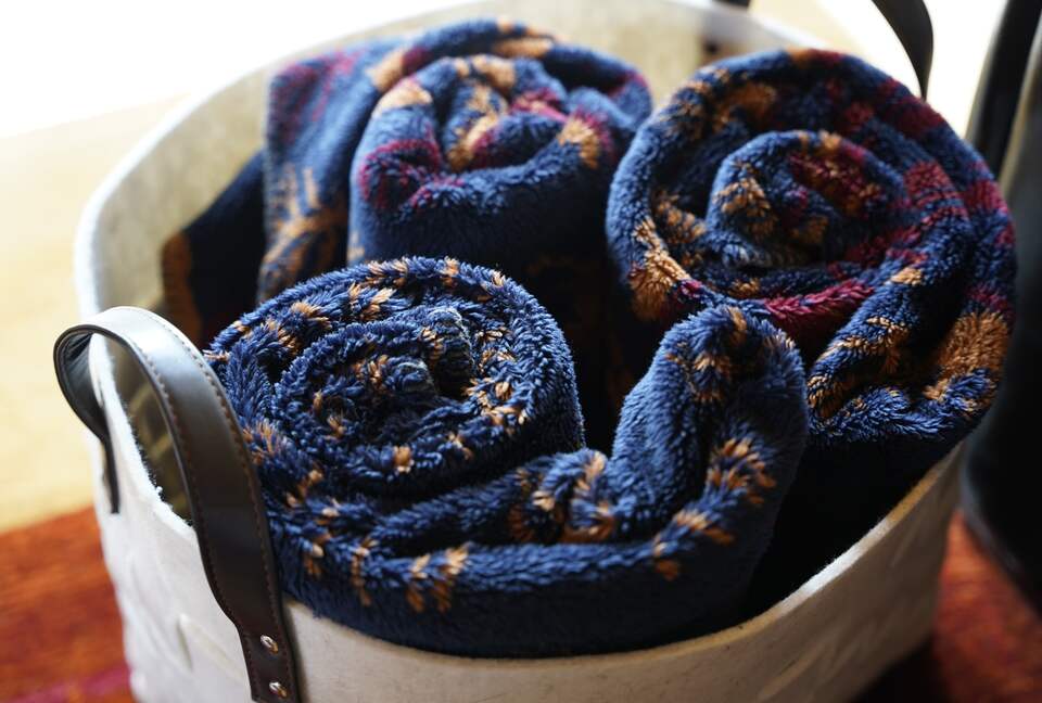 Aspen Meadow Lodge | Private Pickleball Court, Bonus Room, on 8.5 Acres - Sisters, Oregon