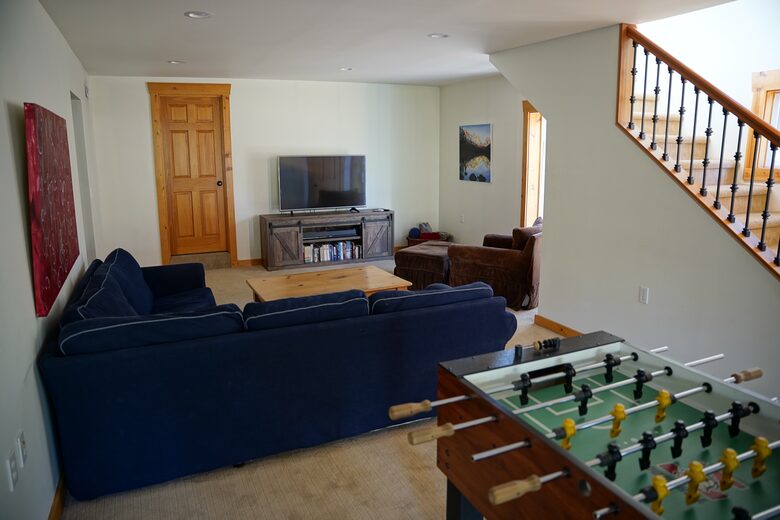 Aspen Meadow Lodge | Private Pickleball Court, Bonus Room, on 8.5 Acres - Sisters, Oregon