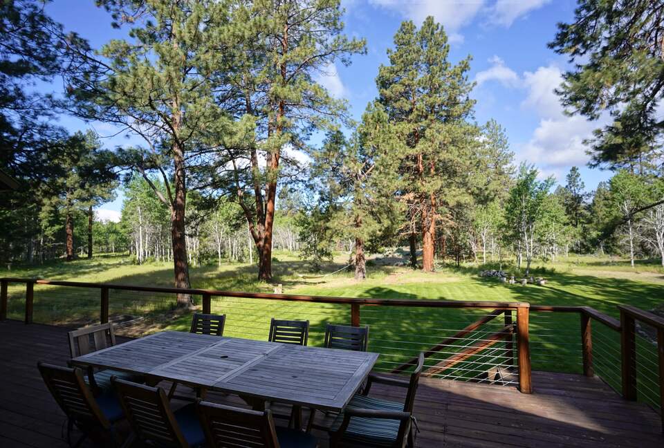 Aspen Meadow Lodge | Private Pickleball Court, Bonus Room, on 8.5 Acres - Sisters, Oregon