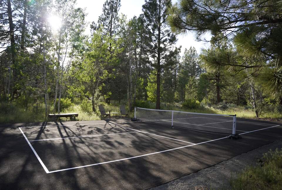 Aspen Meadow Lodge | Private Pickleball Court, Bonus Room, on 8.5 Acres - Sisters, Oregon
