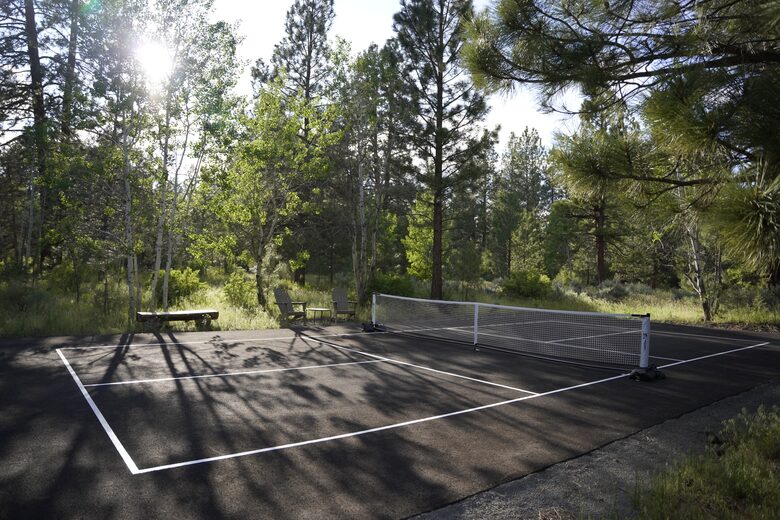 Aspen Meadow Lodge | Private Pickleball Court, Bonus Room, on 8.5 Acres - Sisters, Oregon
