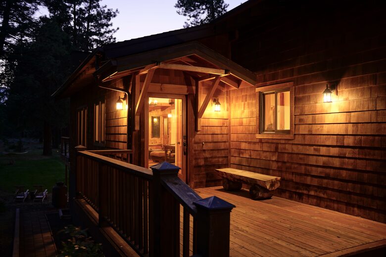 Aspen Meadow Lodge | Private Pickleball Court, Bonus Room, on 8.5 Acres - Sisters, Oregon