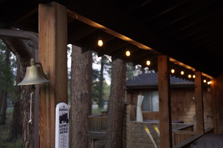 Aspen Meadow Lodge | Private Pickleball Court, Bonus Room, on 8.5 Acres - Sisters, Oregon