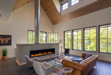 Lake Keowee Contemporary Home - Sunset, South Carolina