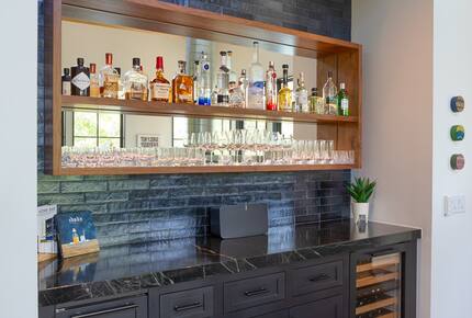 Lake Keowee Contemporary Home - Sunset, South Carolina