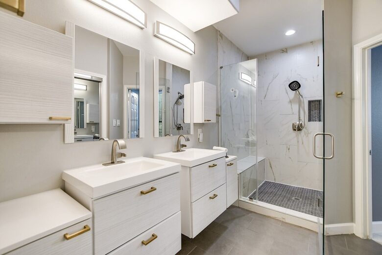 Waterfront Retreat On Lake Travis - Lago Vista, Texas