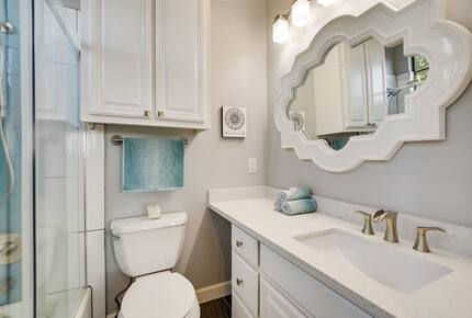 Waterfront Retreat On Lake Travis - Lago Vista, Texas