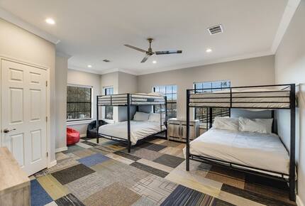 Waterfront Retreat On Lake Travis - Lago Vista, Texas