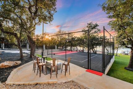 Waterfront Retreat On Lake Travis - Lago Vista, Texas