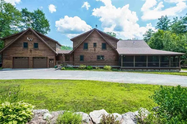 Spacious White Mountains Log Home | Close to Owl’s Nest, Loon and Waterville Ski Resorts - Thornton, New Hampshire