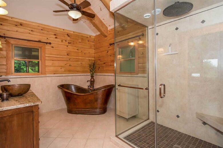 Spacious White Mountains Log Home | Close to Owl’s Nest, Loon and Waterville Ski Resorts - Thornton, New Hampshire