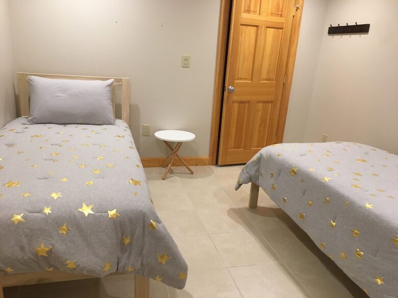 Spacious White Mountains Log Home | Close to Owl’s Nest, Loon and Waterville Ski Resorts - Thornton, New Hampshire