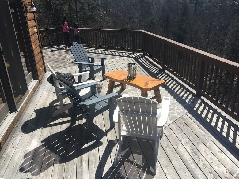 Spacious White Mountains Log Home | Close to Owl’s Nest, Loon and Waterville Ski Resorts - Thornton, New Hampshire