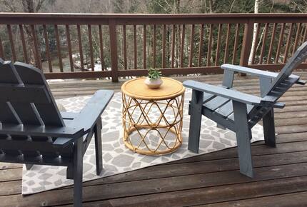 Spacious White Mountains Log Home | Close to Owl’s Nest, Loon and Waterville Ski Resorts - Thornton, New Hampshire