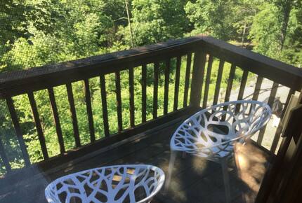 Spacious White Mountains Log Home | Close to Owl’s Nest, Loon and Waterville Ski Resorts - Thornton, New Hampshire