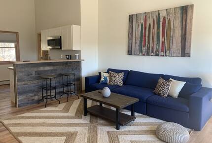 Spacious White Mountains Log Home | Close to Owl’s Nest, Loon and Waterville Ski Resorts - Thornton, New Hampshire