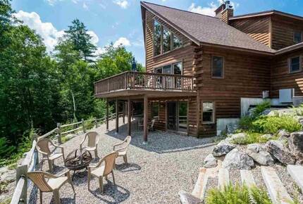 Spacious White Mountains Log Home | Close to Owl’s Nest, Loon and Waterville Ski Resorts - Thornton, New Hampshire