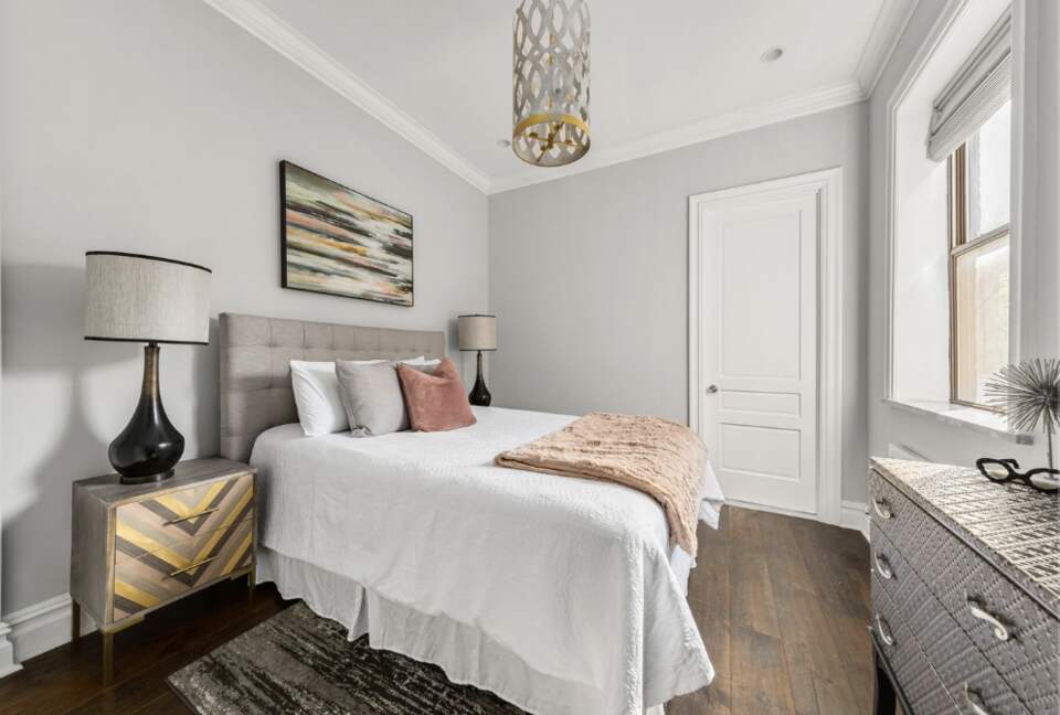 Upper West Side Stunner - 3 Bedrooms - New York City, New York