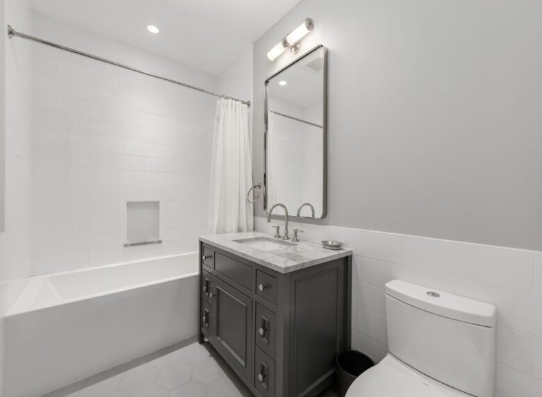 Upper West Side Stunner - 3 Bedrooms - New York City, New York