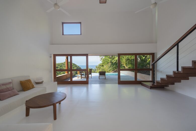 1st floor of bungalow/suite