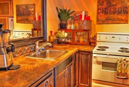 Okanagan Lake - Kelowna Canada - Pixton Bay Lakehouse - Kelowna, Canada