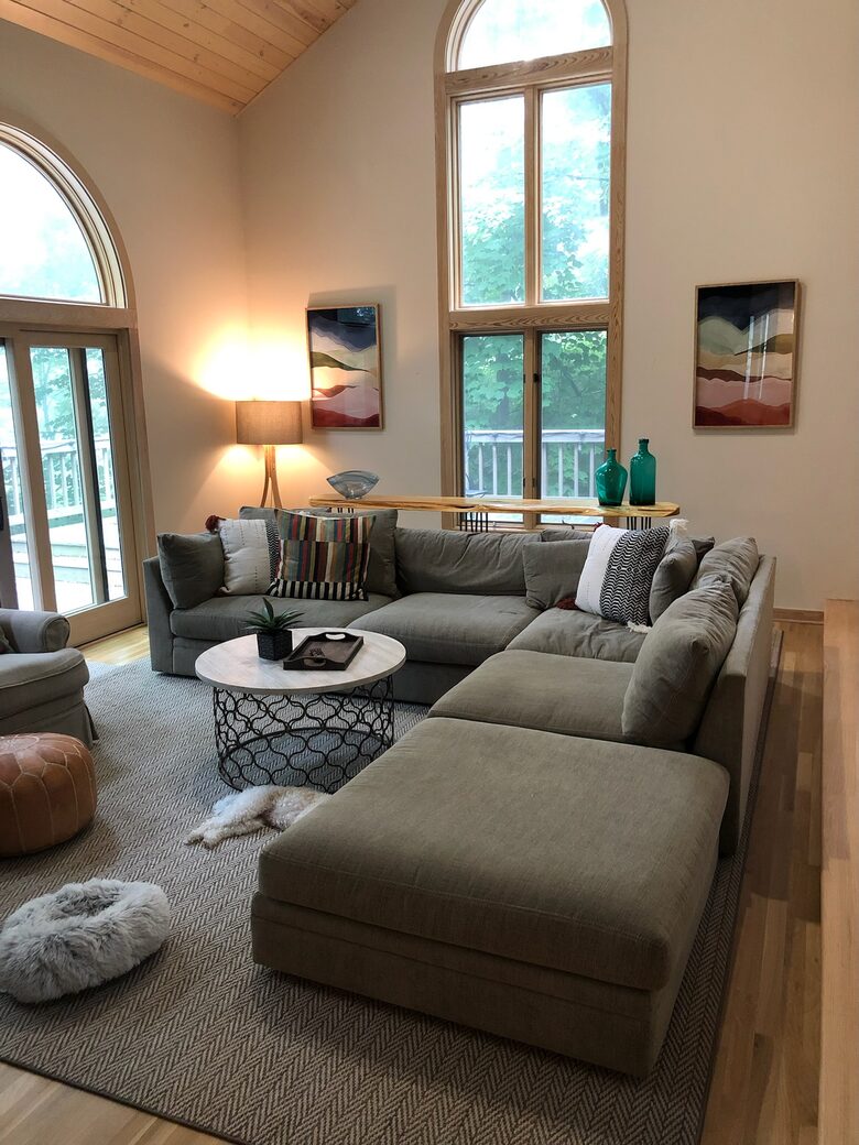 Wintergreen Retreat: Steps to Great Hiking on the Appalachain Trail - Wintergreen Resort, Virginia