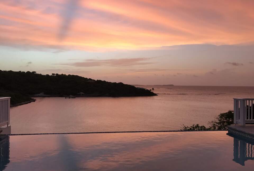 Beautiful 4 Bedroom Waterfront villa in Long Bay, Antigua - St philip's Parish, Antigua and Barbuda